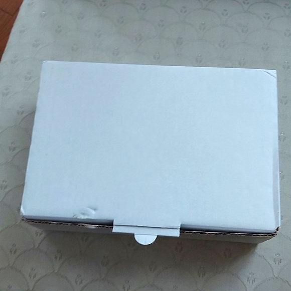 Chanel Postage Box - Picture 2 of 3